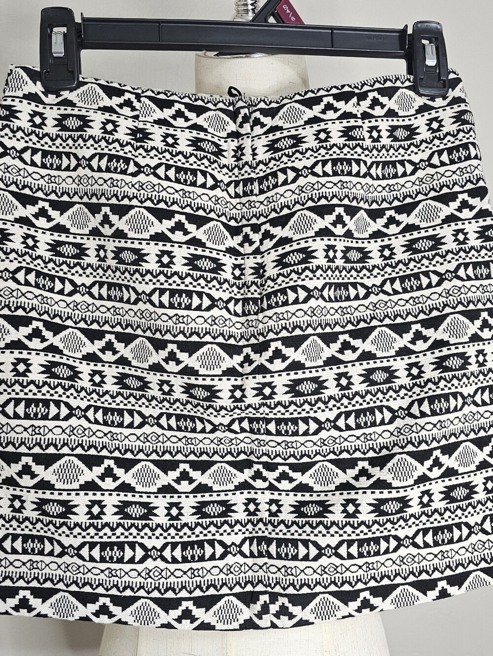 Black & White Aztec Print Women’s Skirts Small